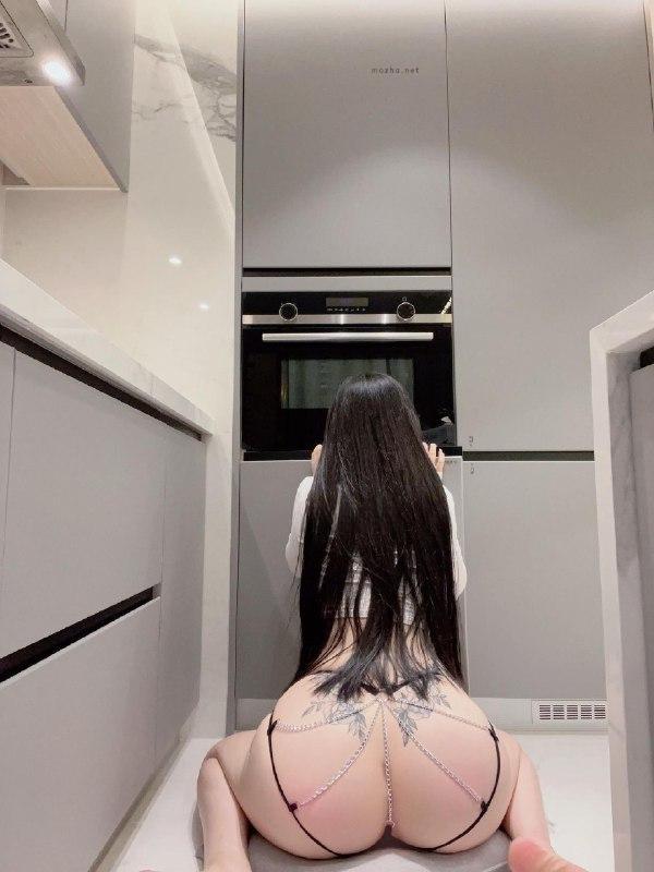 左公子 –  历史最细，铁链【28P】